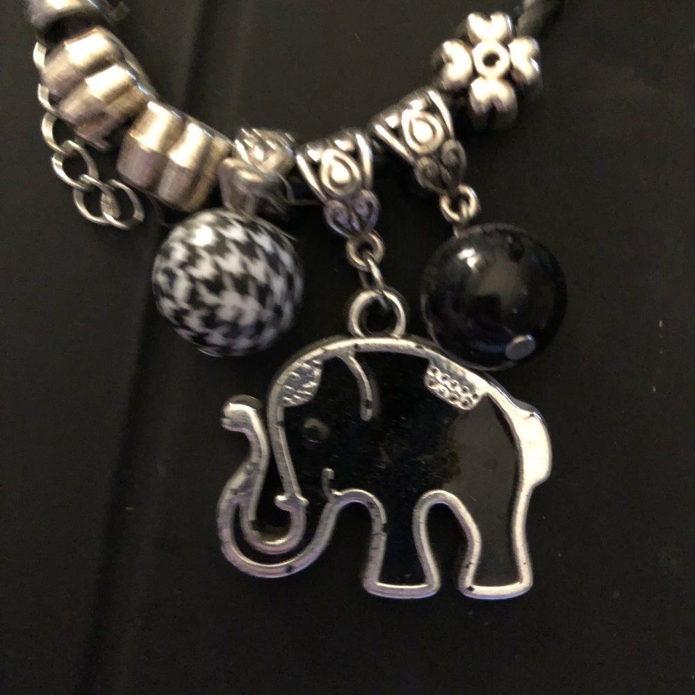 Elephant/houndstooth bracelet ✨✨ - Picture 2 of 2
